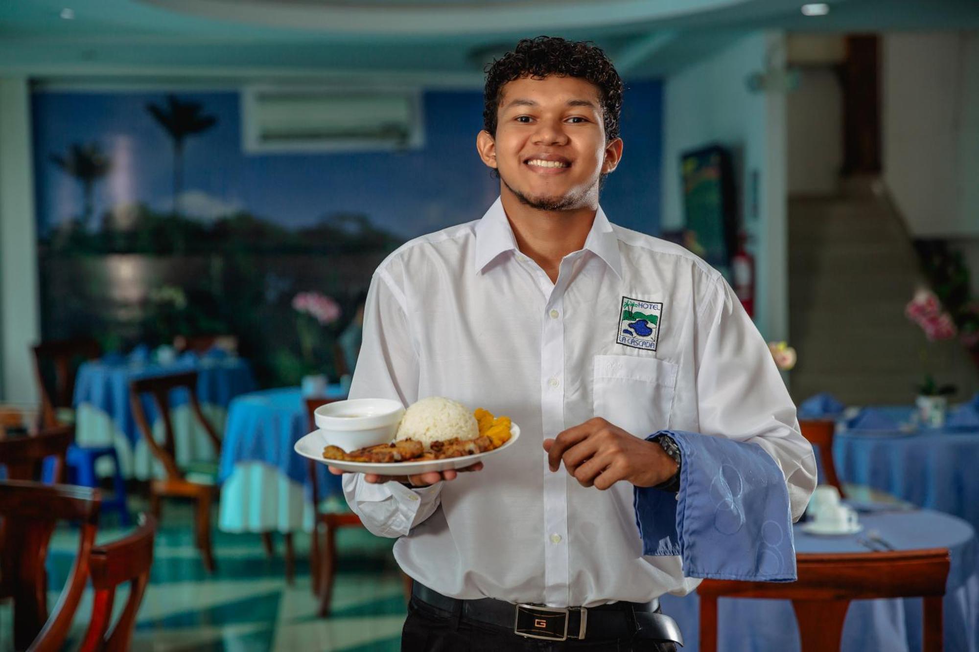 La Cascada Hotel Nueva Loja